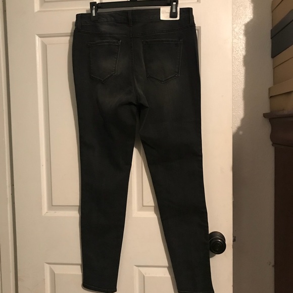 Jessica Simpson studded jeans - Picture 4 of 6